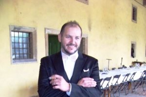 loris taglaito